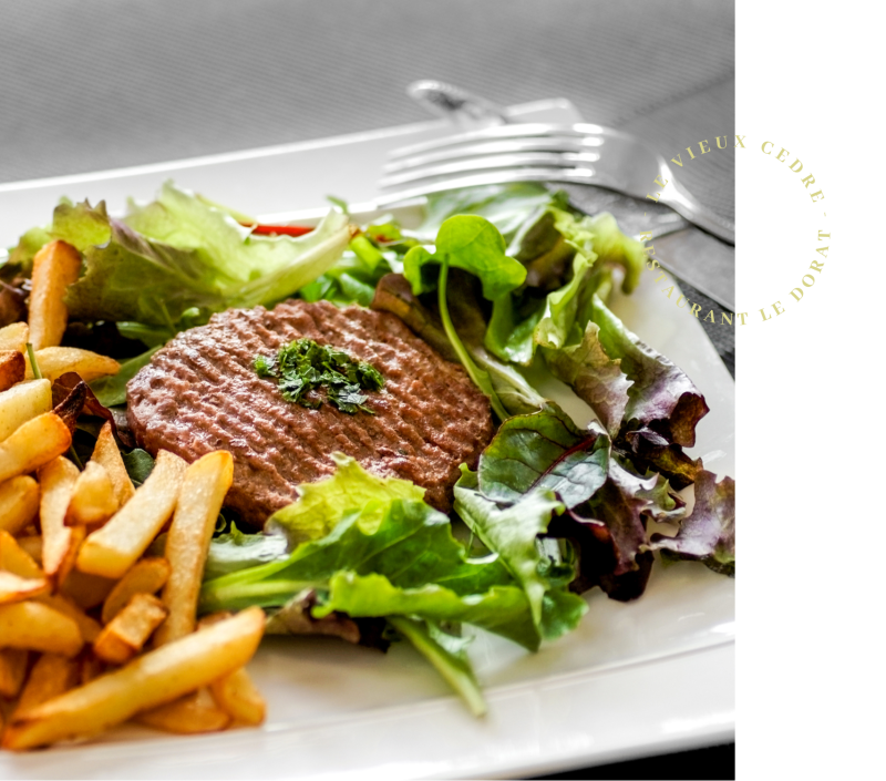 Le Vieux Cèdre - restaurant LE DORAT